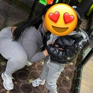 Kids Moncler w/ hood Size 5